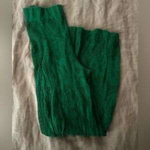 Gorgeous & fun bottle green pima cotton lace session pant. So comfy!